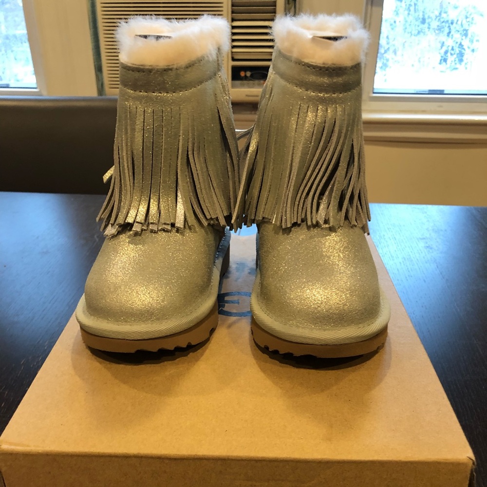 Gorgeous New gold tassel UGG boots size 8
